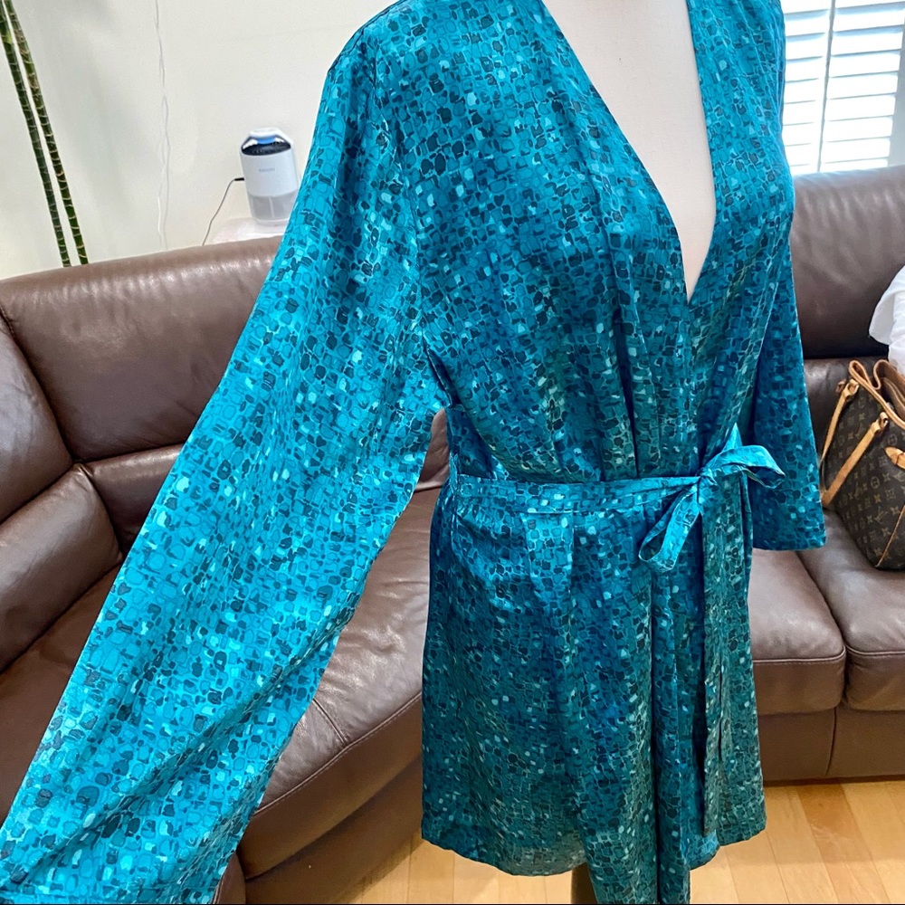 VTG Morgan Taylor Intimates Robe - Picture 6 of 9